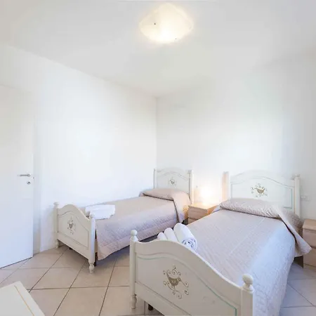 Apartment In 30356